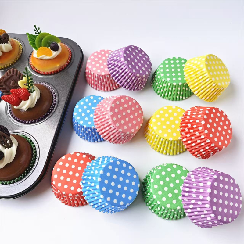 Kitchen Baking Mat - 100 szt. Papierowych foremek do ciast